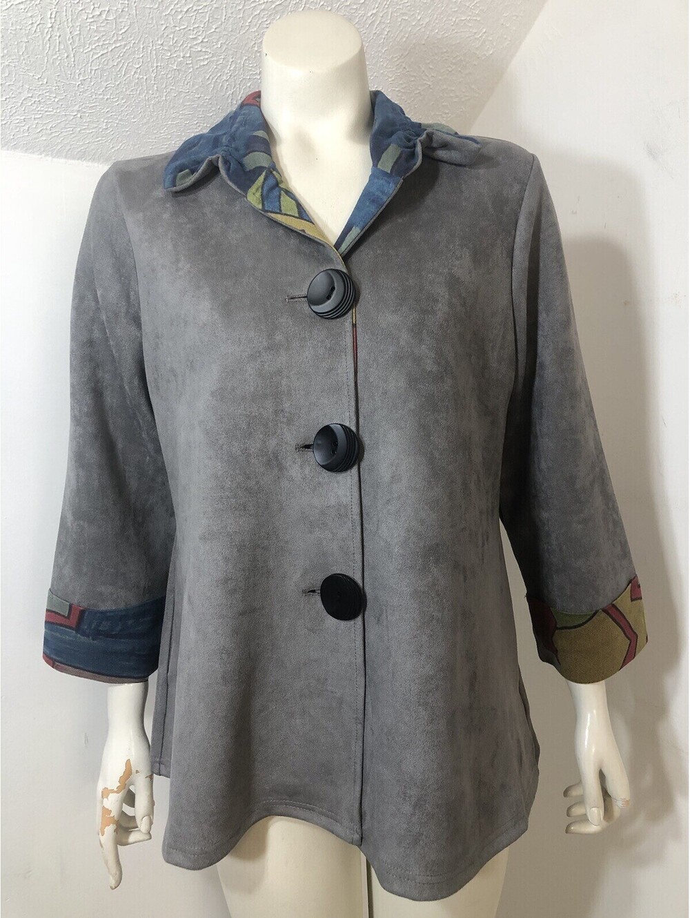 Radzoli Medium Jacket Grey Faux Suede 3/4 Sleeves Huge Buttons Contrast Cuffs